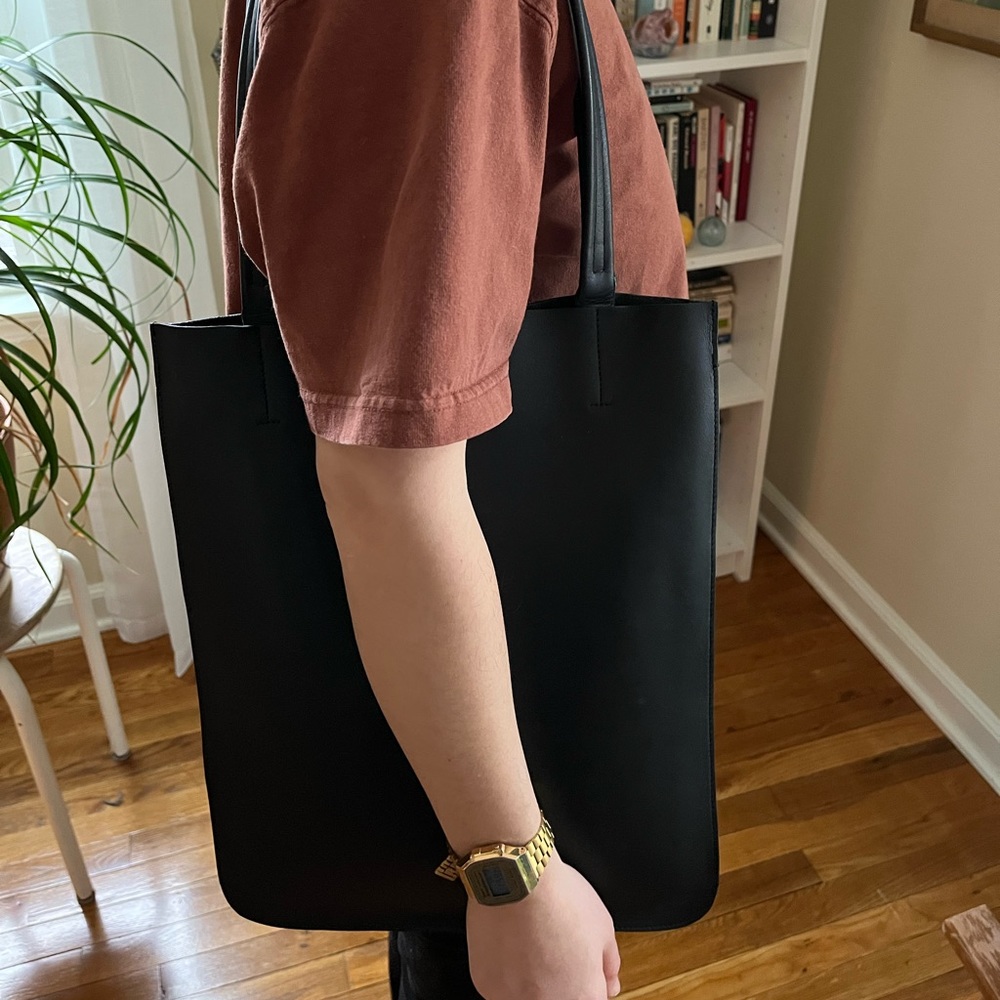 minor history plie tote black leather